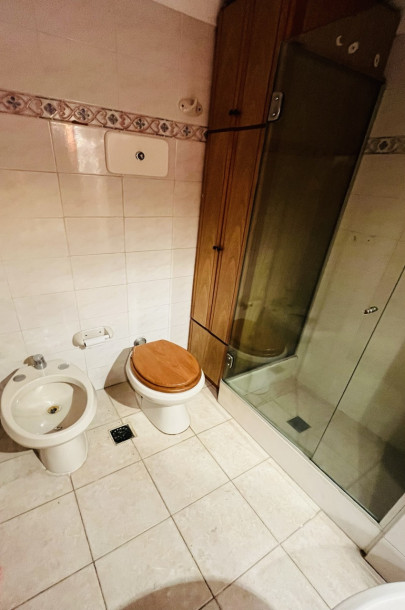 Se alquila apartamento de 2 dormitorios y 2 baños a metros de  Rambla O'Higgins(Malvín)-6