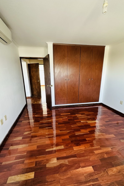 Apartamento de 2 dormitorios y 2 baños en Pocitos